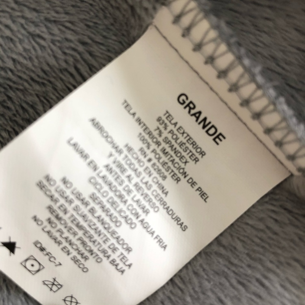 Free Country Soft Shell Jacket with removable hood - Picture 14 of 15